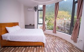 Long Hotel And Motobike Rental